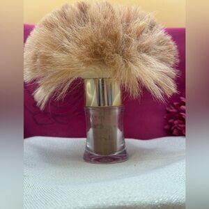 Victoria’s Secret instant bronzing shimmer powder w/large body brush .19oz